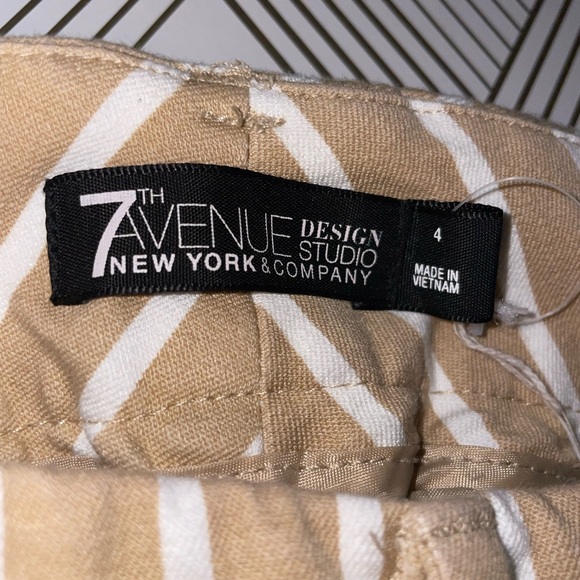 7th Avenue | New York & Company | Tan and White | Pants | Size 4 - Picture 4 of 4
